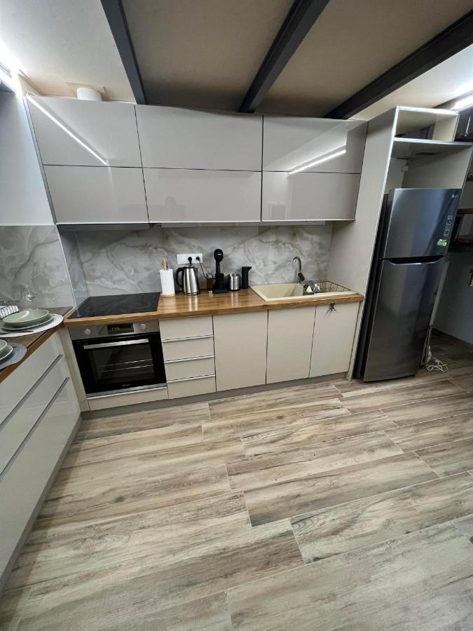 Kalamata City Loft Apartment Bagian luar foto