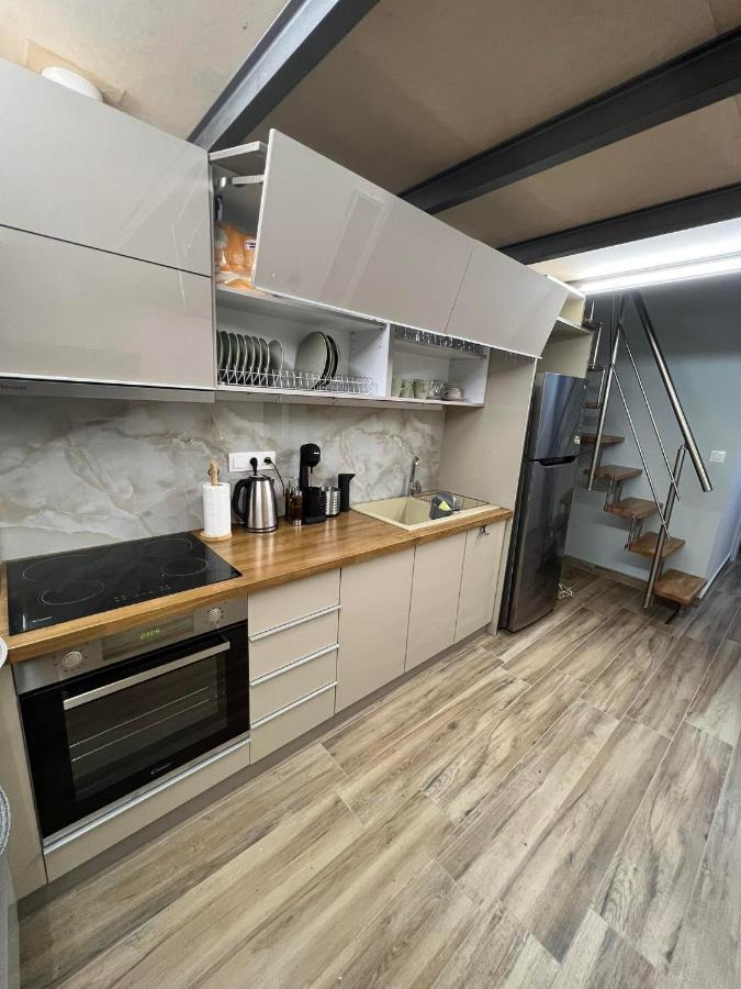 Kalamata City Loft Apartment Bagian luar foto